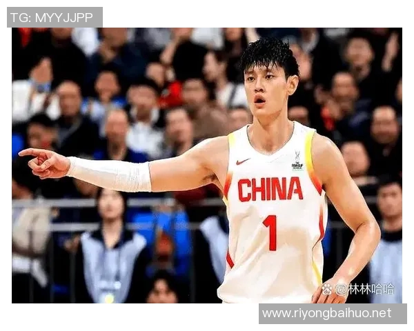 杨瀚森精准三分投篮展现超强实力助力球队逆转比赛局势