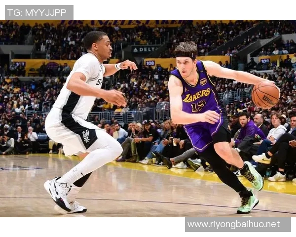 东契奇21+9+14里夫斯30+7+6 湖人轻取马刺两连胜