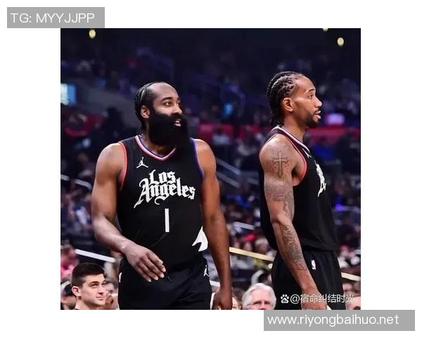 休赛季总冠军？快船揭幕战落后37分，哈登15分11助，小卡仅10分