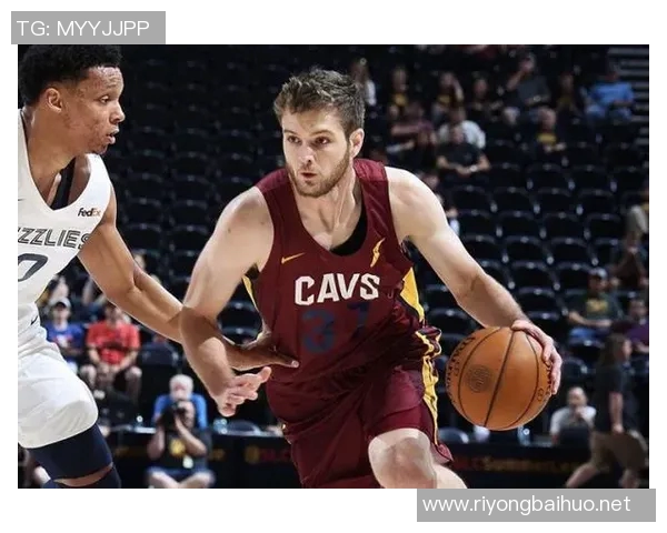 原帅:我们多多少少都有些伤病 会尽全力帮助球队争取最好成绩 原帅:我们多多少少都有些伤病 会尽全力帮助球队争取最好成绩