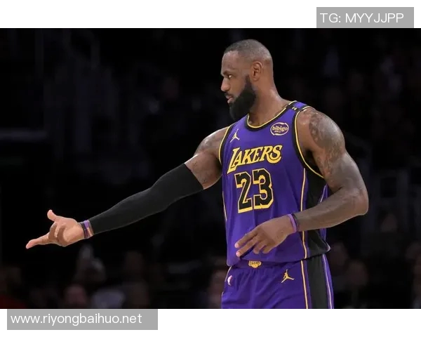 詹姆斯42+17+8 湖人力克勇士 詹姆斯42+17+8 湖人力克勇士