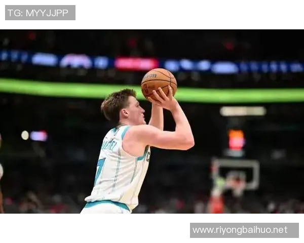 🏀NBA杯-首节53分!热火击退黄蜂 鲍威尔25分 克尼佩尔30+8 🏀NBA杯-首节53分!热火击退黄蜂 鲍威尔25分 克尼佩尔30+8